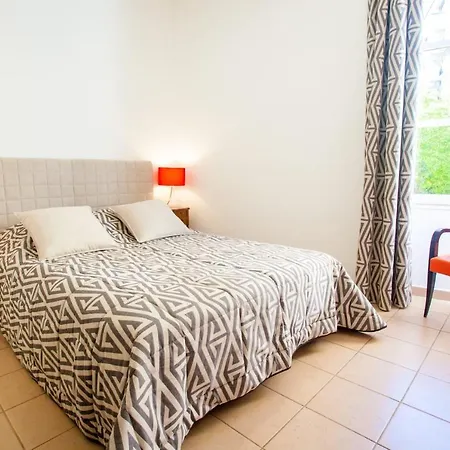 Superb 3 Bedroom At The First Floor Of A In * Cannes